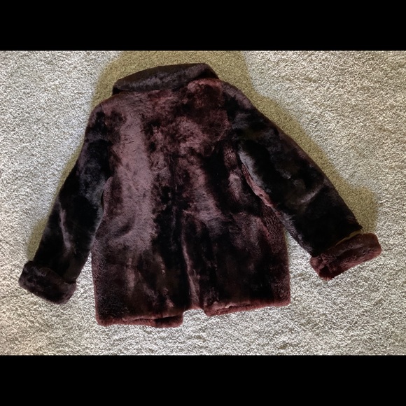VINTAGE 40’s Kerrybrooke Mouton Fur Coat - Picture 3 of 5